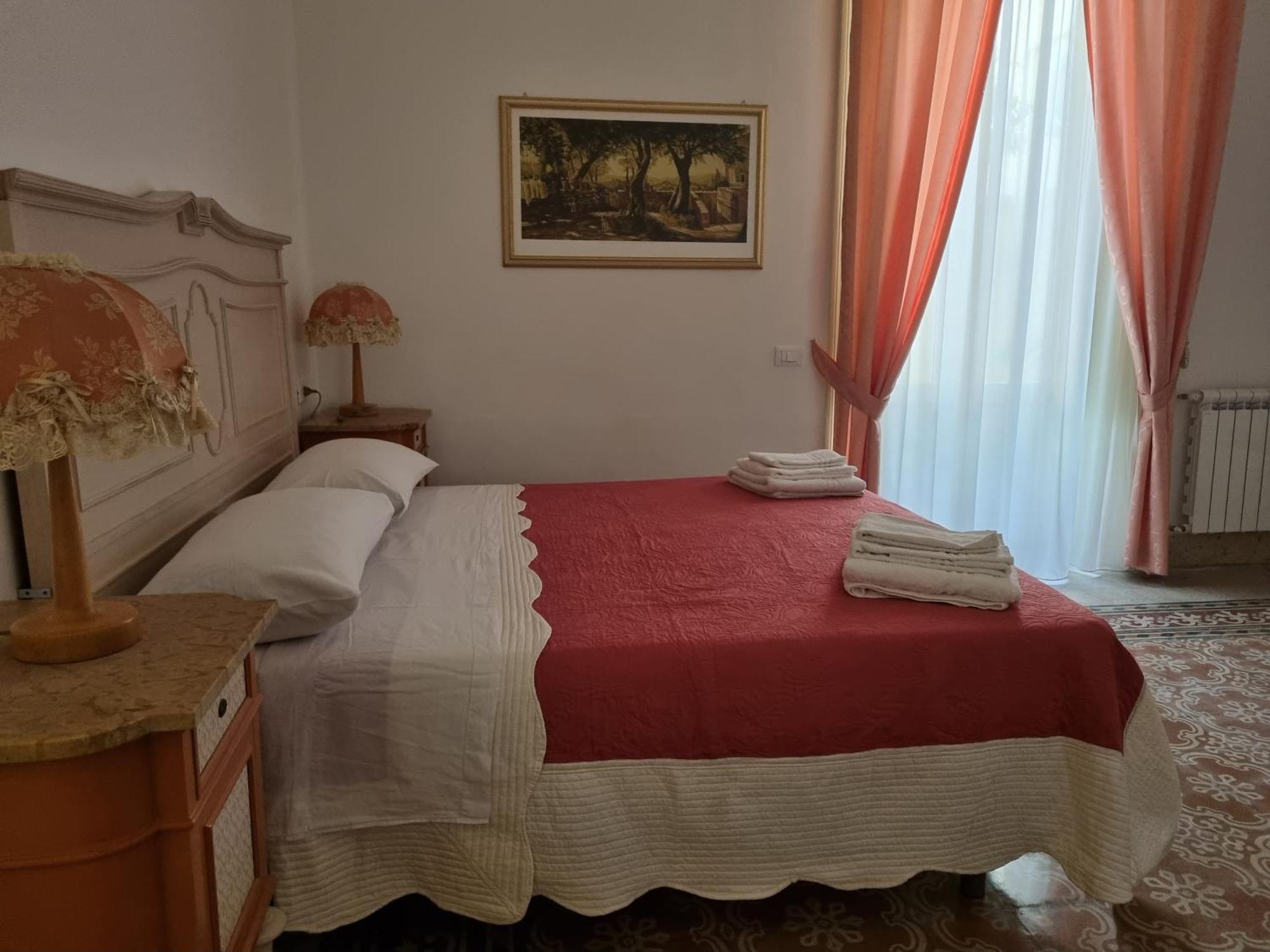 Le Rose Del Viale Hotel Palermo Room photo